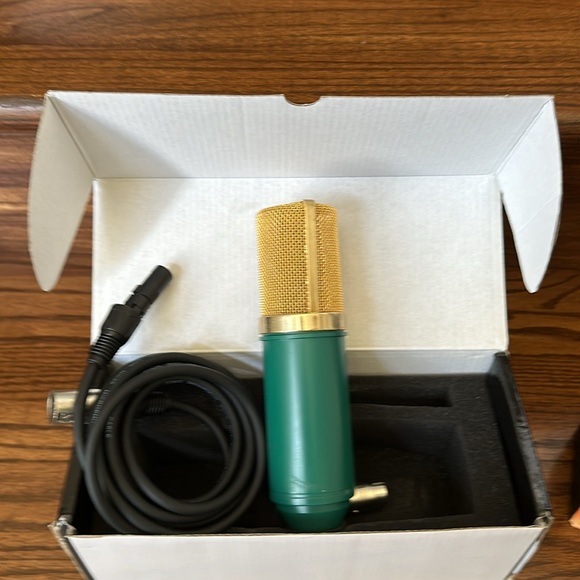 Large Capsule Micro phone - Picture 5 of 5